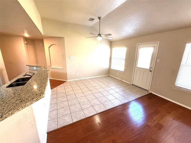 11818 Canyon Falls Drive, Tomball, TX 77375