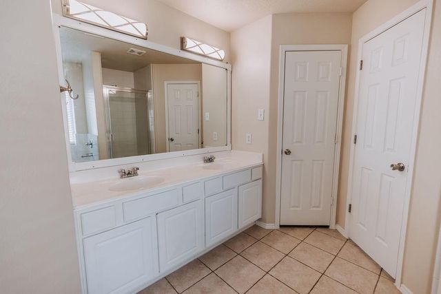 11818 Canyon Falls Drive, Tomball, TX 77375