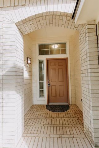 11818 Canyon Falls Drive, Tomball, TX 77375