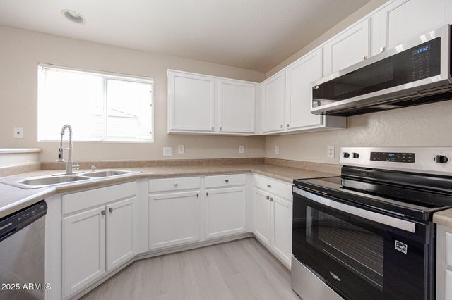 65 N 224TH Lane, Buckeye, AZ 85326