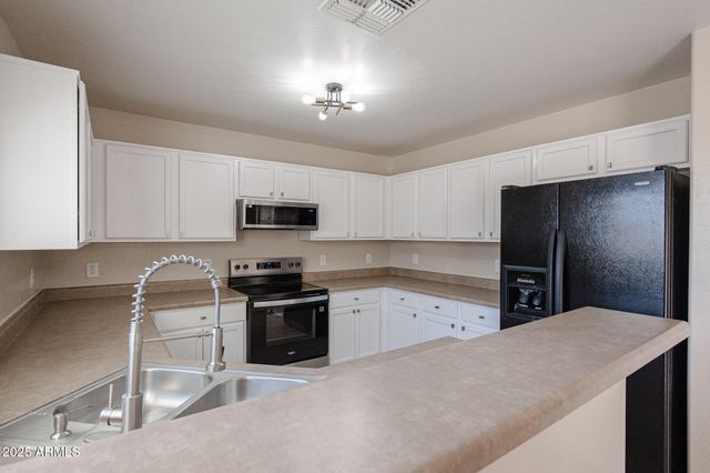 65 N 224TH Lane, Buckeye, AZ 85326