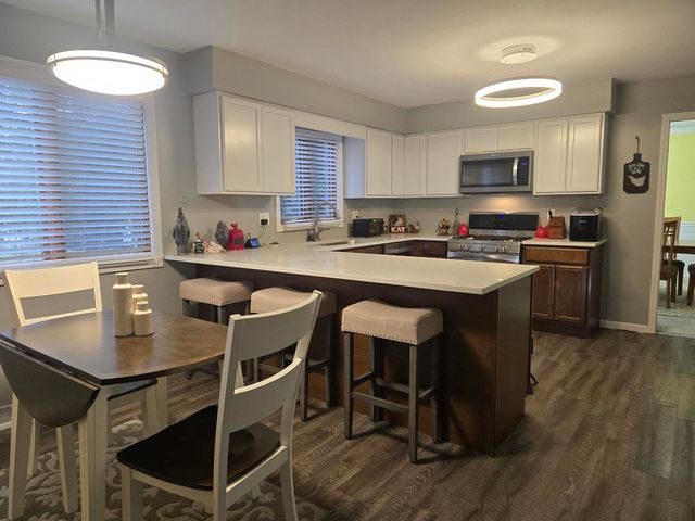 1208 Roxbury Circle, Rockford, IL 61107