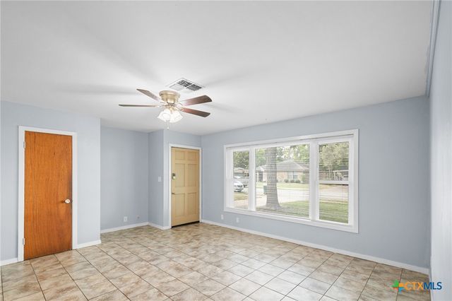 1003 Fern Lane, Victoria, TX 77904