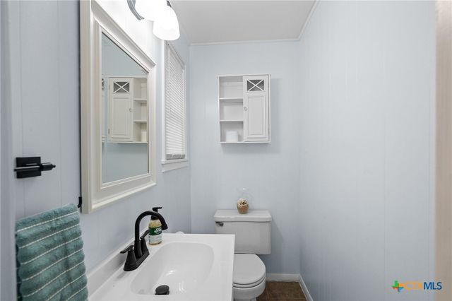 1003 Fern Lane, Victoria, TX 77904