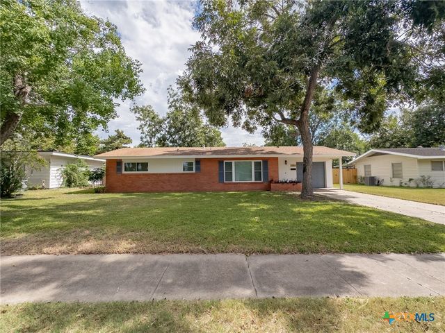 1003 Fern Lane, Victoria, TX 77904