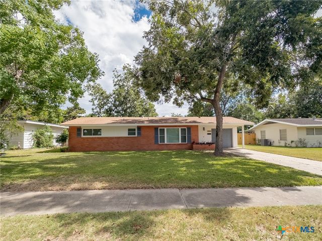 1003 Fern Lane, Victoria, TX 77904