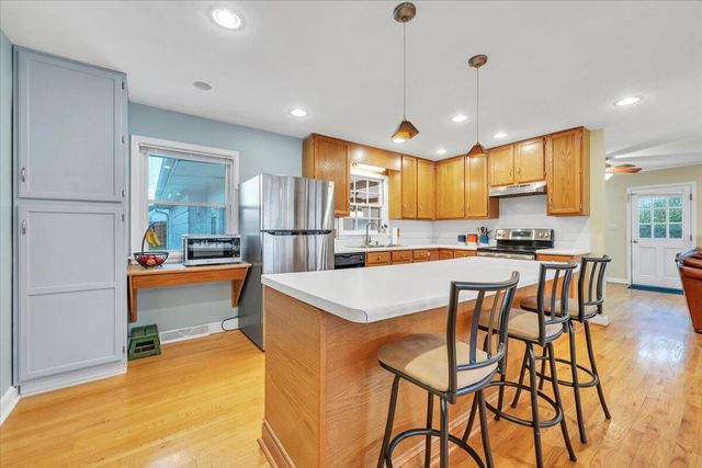 727 Plantation CIR, Roanoke, VA 24019