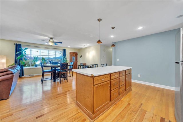 727 Plantation CIR, Roanoke, VA 24019