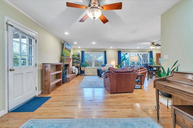 727 Plantation CIR, Roanoke, VA 24019