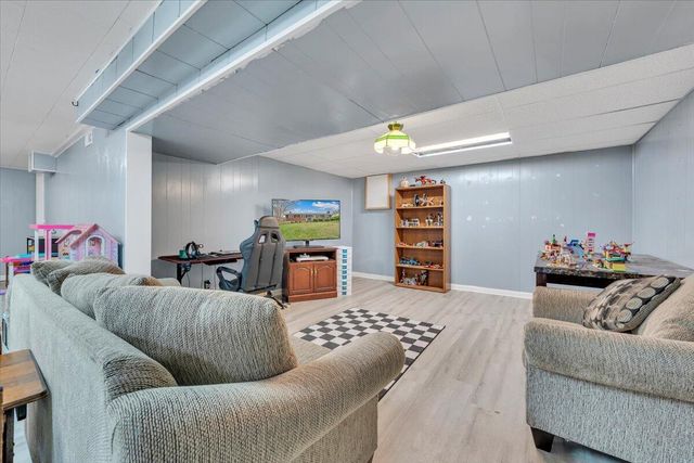 727 Plantation CIR, Roanoke, VA 24019