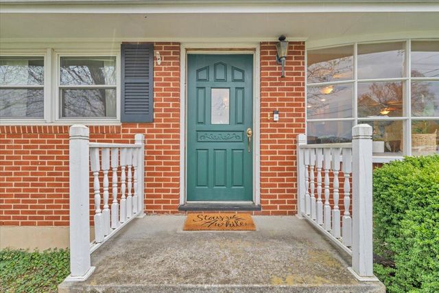 727 Plantation CIR, Roanoke, VA 24019