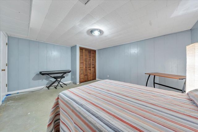 727 Plantation CIR, Roanoke, VA 24019