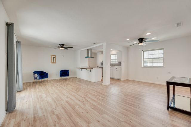 10038 Mesita Drive, Dallas, TX 75217