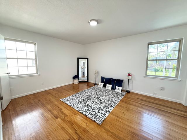 10038 Mesita Drive, Dallas, TX 75217