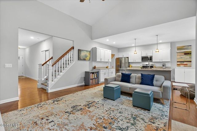 8A Macoun Drive, Halfmoon, NY 12065