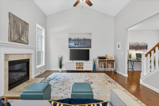 8A Macoun Drive, Halfmoon, NY 12065