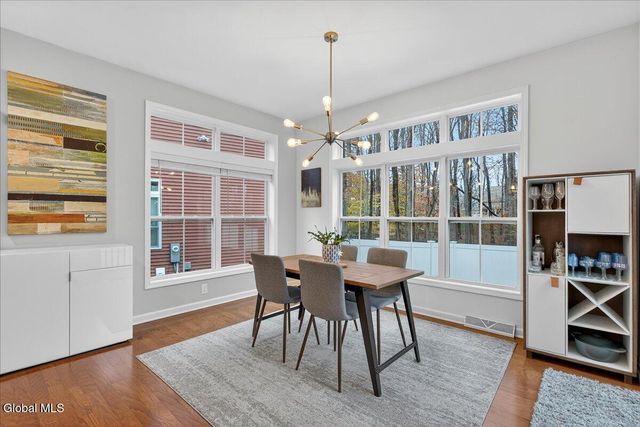 8A Macoun Drive, Halfmoon, NY 12065