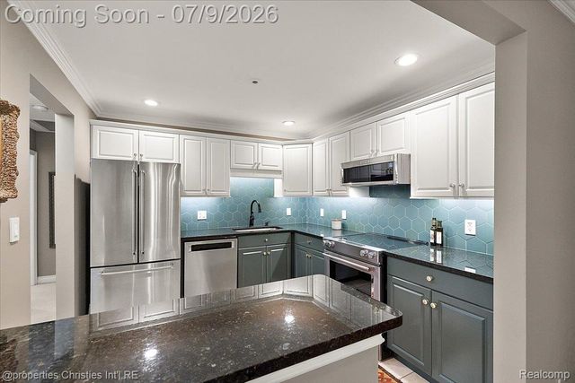 1113 N Old Woodward Avenue 34, Birmingham, MI 48009