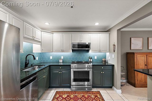 1113 N Old Woodward Avenue 34, Birmingham, MI 48009