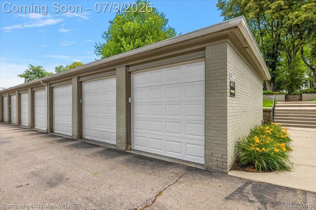 1113 N Old Woodward Avenue 34, Birmingham, MI 48009