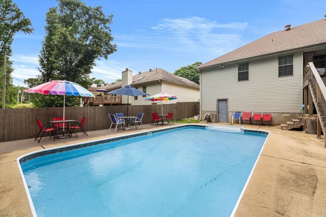 11805 Shady Ridge Drive, Little Rock, AR 72211