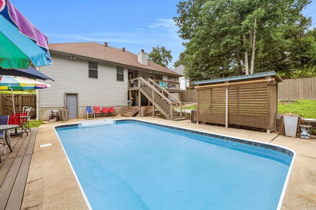 11805 Shady Ridge Drive, Little Rock, AR 72211