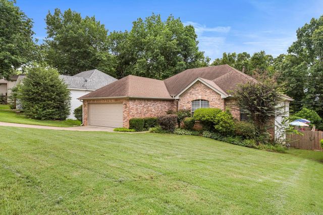 11805 Shady Ridge Drive, Little Rock, AR 72211