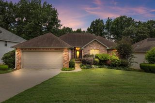 11805 Shady Ridge Drive, Little Rock, AR 72211