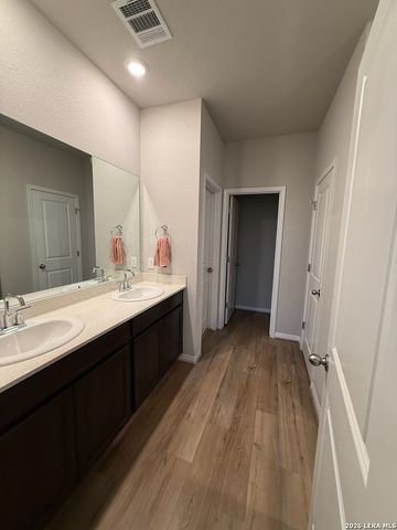 206 Santo Spirit Rd, Hutto, TX 78634
