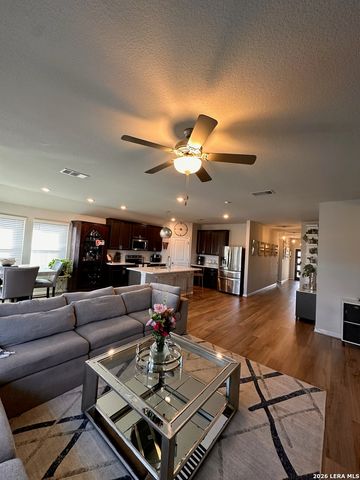 206 Santo Spirit Rd, Hutto, TX 78634