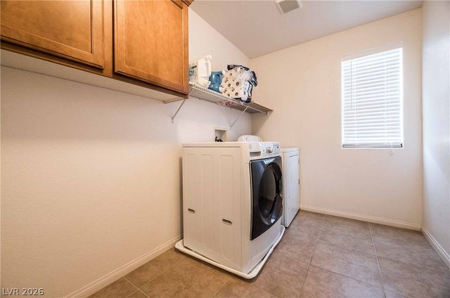 7956 KELBURN HILL Street, Las Vegas, NV 89131