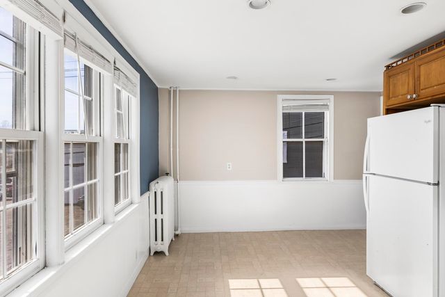 110 Court St Apt 4, Portsmouth, NH 03801