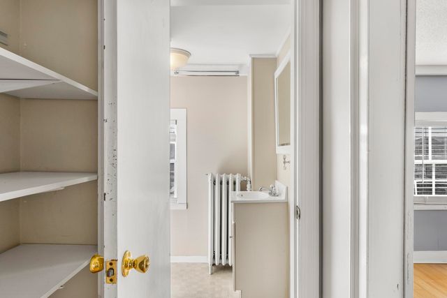 110 Court St Apt 4, Portsmouth, NH 03801