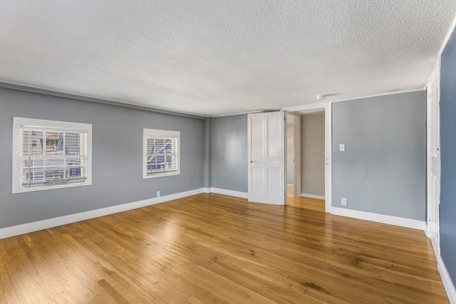 110 Court St Apt 4, Portsmouth, NH 03801