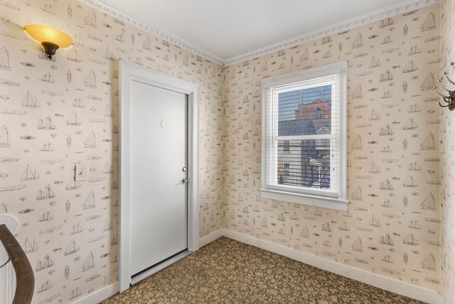 110 Court St Apt 4, Portsmouth, NH 03801