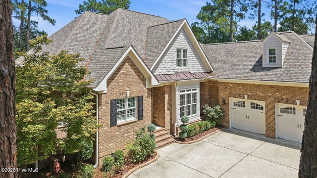 2 Augusta Drive, Southern Pines, NC 28387