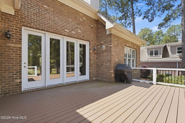 2 Augusta Drive, Southern Pines, NC 28387