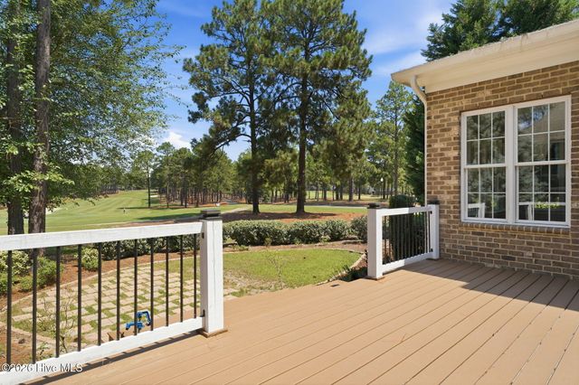 2 Augusta Drive, Southern Pines, NC 28387