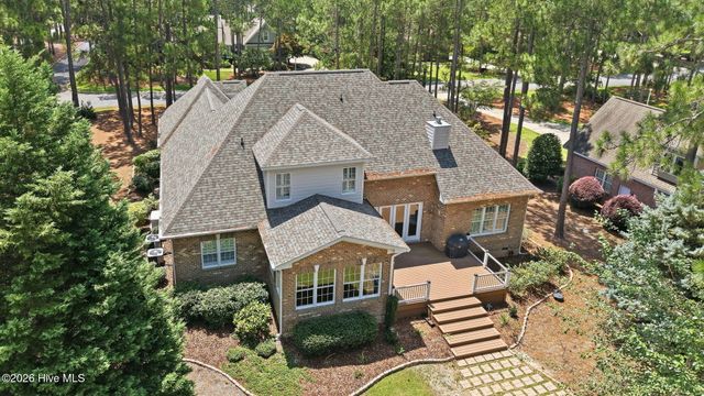 2 Augusta Drive, Southern Pines, NC 28387