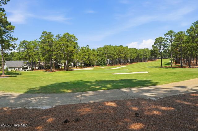 2 Augusta Drive, Southern Pines, NC 28387