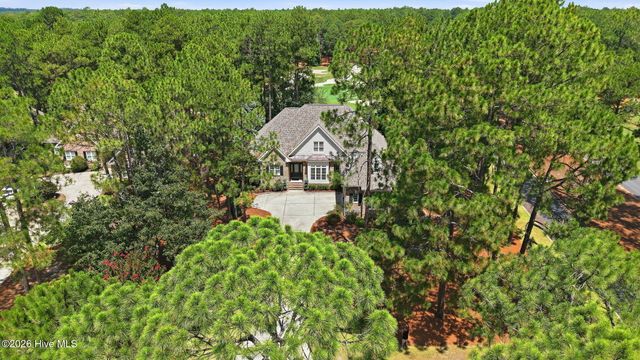 2 Augusta Drive, Southern Pines, NC 28387