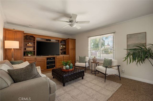 5841 Radford Avenue, Los Angeles, CA 91607