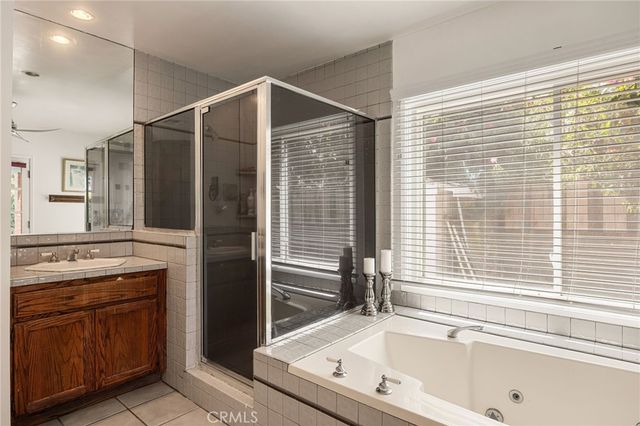 5841 Radford Avenue, Los Angeles, CA 91607