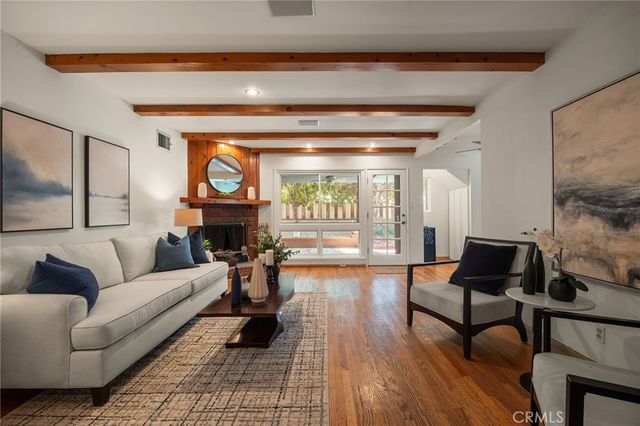 5841 Radford Avenue, Los Angeles, CA 91607