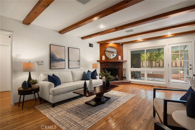 5841 Radford Avenue, Los Angeles, CA 91607