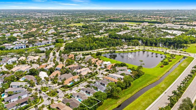 3320 NW 53RD Circle, Boca Raton, FL 33496