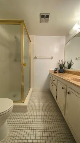 6051 NW 61st Avenue 211, Tamarac, FL 33319