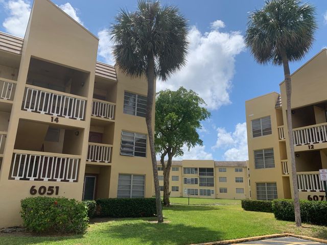 6051 NW 61st Avenue 211, Tamarac, FL 33319