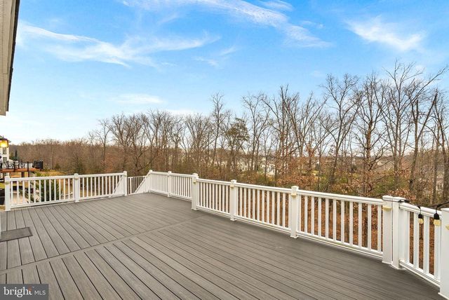 22558 FOREST RUN DR, Ashburn, VA 20148