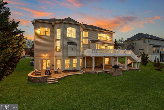 22558 FOREST RUN DR, Ashburn, VA 20148